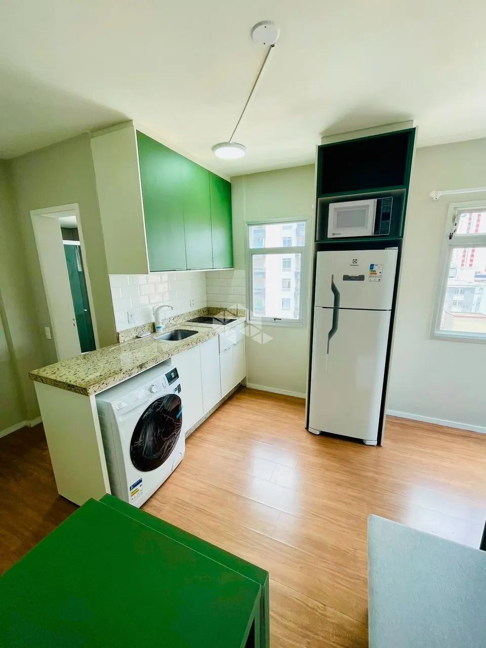 Studio Reformado e Mobiliado à Venda no Kobrasol - Residencial Mar Azul