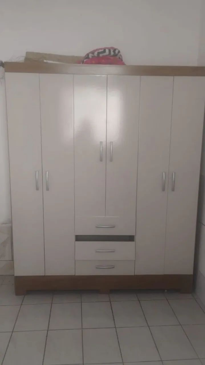 GUARDA ROUPA