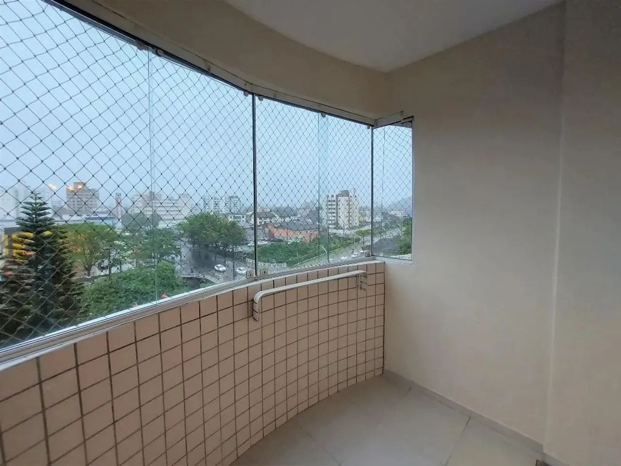 Apartamento para locação em América, Joinville: 3 dormitórios, 1 suíte, 89,98m², 2 banheir - Foto 3