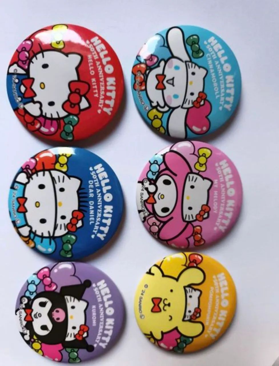 Bottons Hello Kitty 50 anos - Foto 2