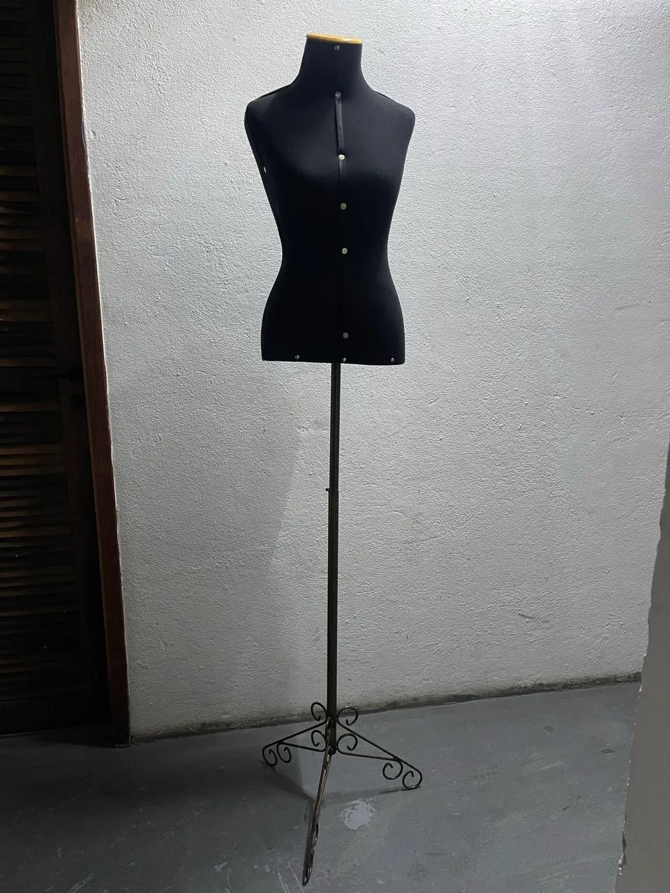 Manequim feminino em tecido - Foto 5