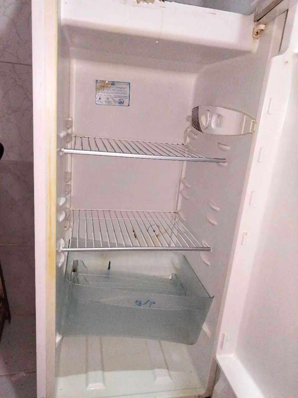 Vendo geladeira 