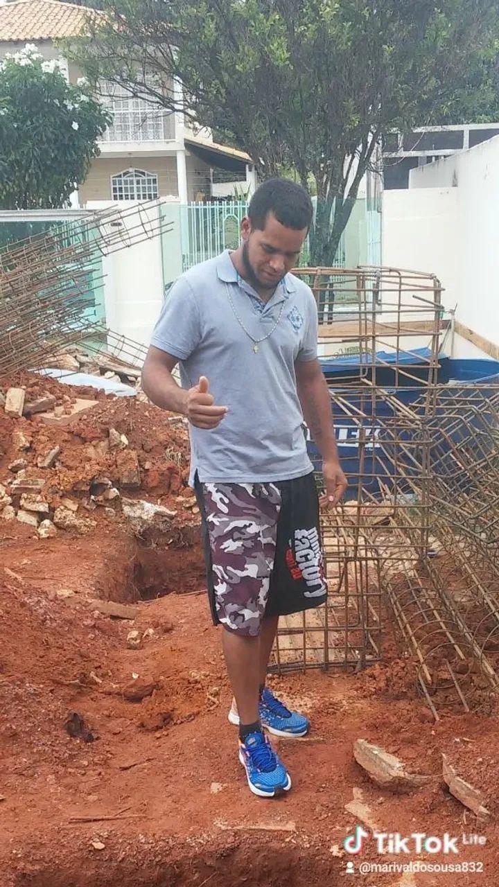 Ajudante de pedreiro ou mudança 