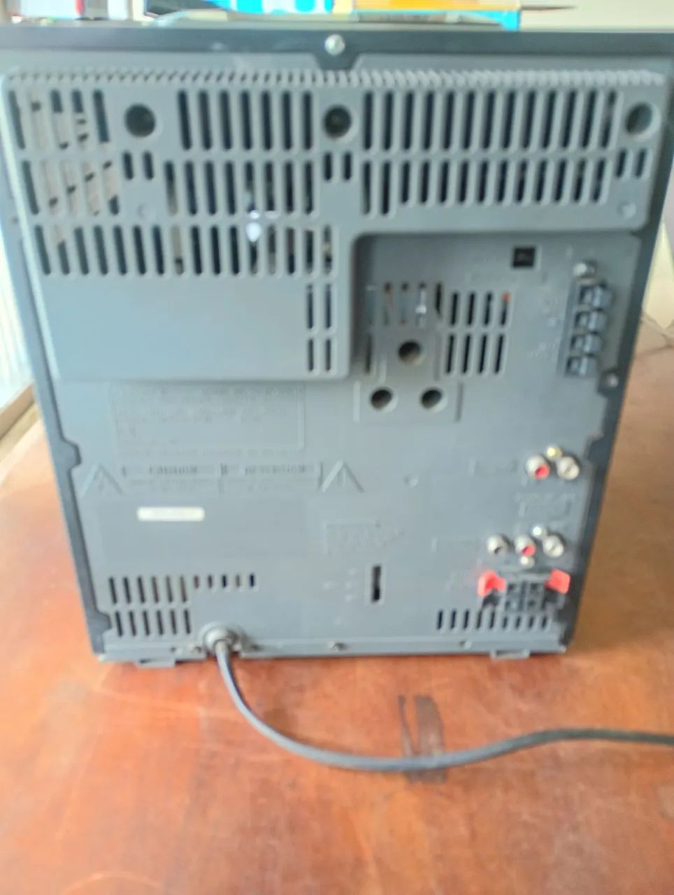 Aiwa modelo NSX-V700 funcionando rádio ler o anúncio - Aparelhos