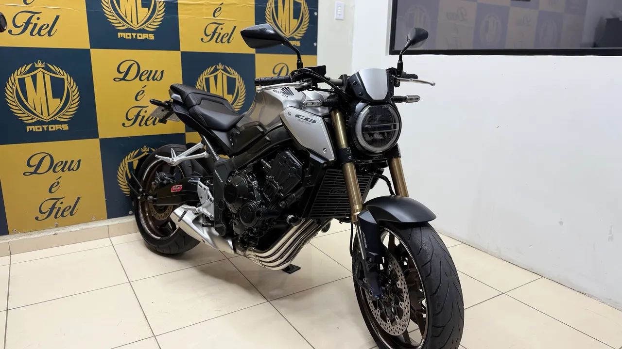 CB 650R 2021 - Foto 3