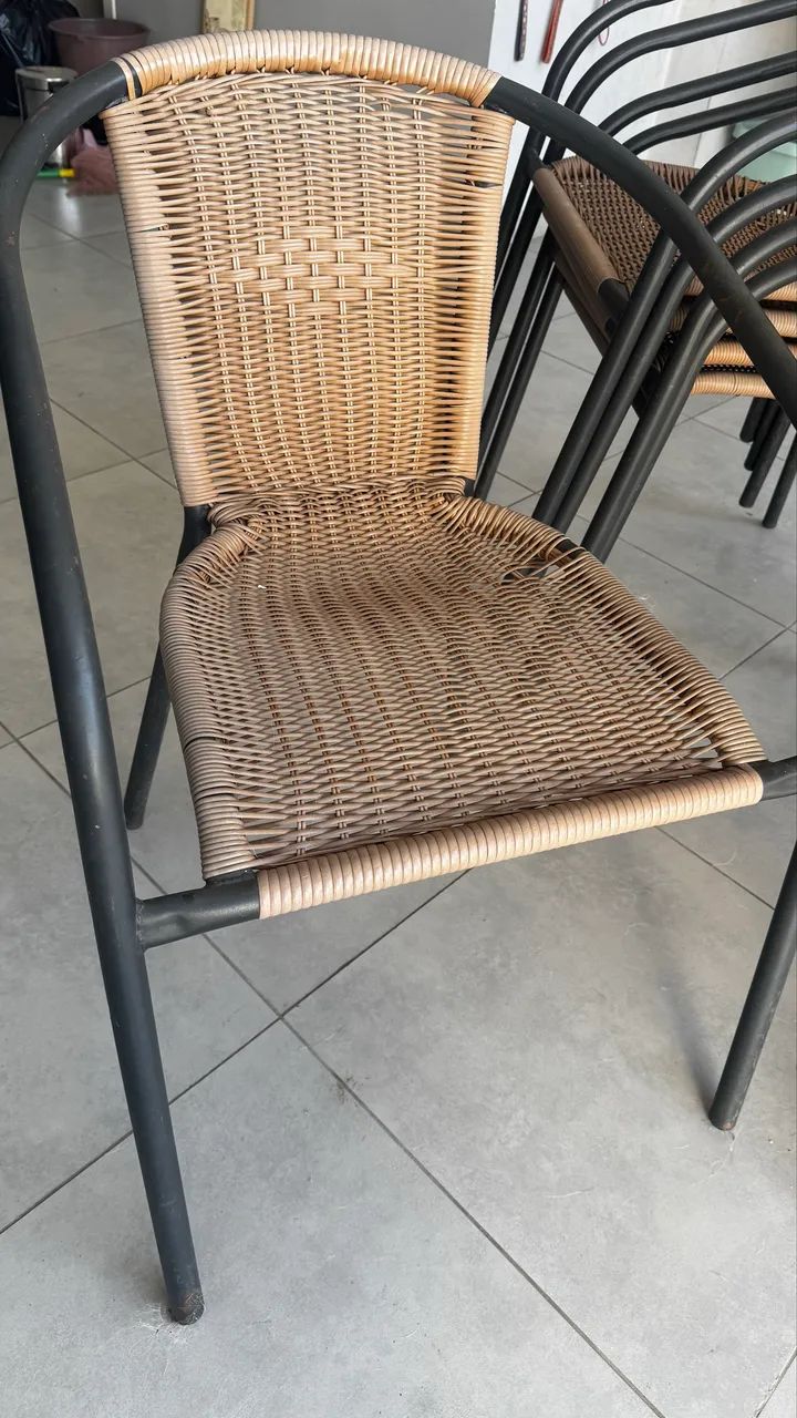 Mesa dobravel e cadeiras - Foto 3