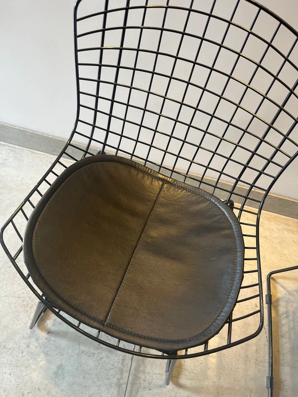 2 Cadeiras Bertoia pretas - Foto 2