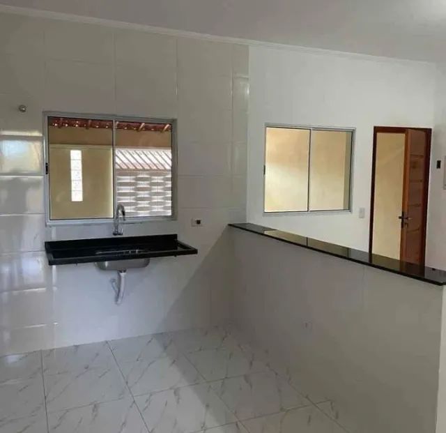 Casa com dois quartos bem cuidada e agradável - Foto 4