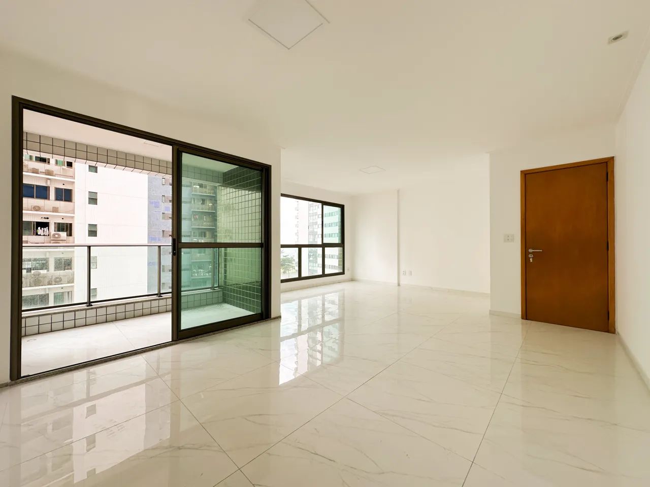 Apartamento com 4 quartos à venda Pina