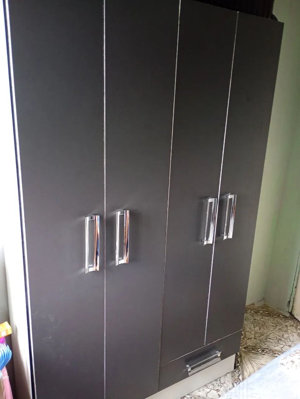 GUARDA ROUPA DE 4 PORTAS - Foto 2
