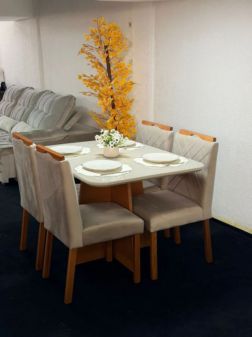 Mesa de jantar com 4 cadeiras Nova a pronta entrega  - Foto 3
