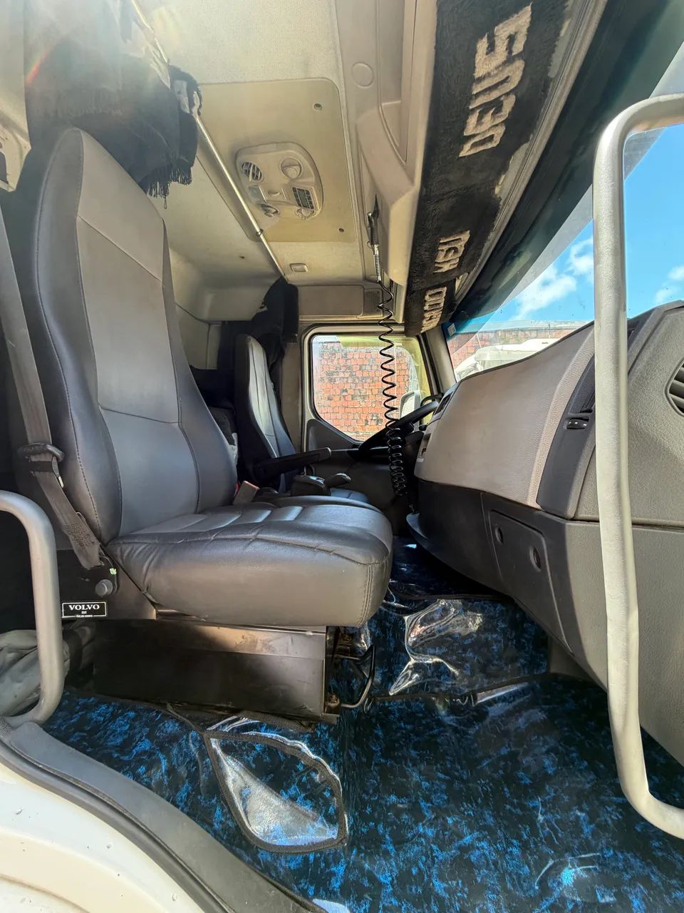 Volvo VM 270 4X2 2015 ((((Ótimo estado)))) - Foto 5