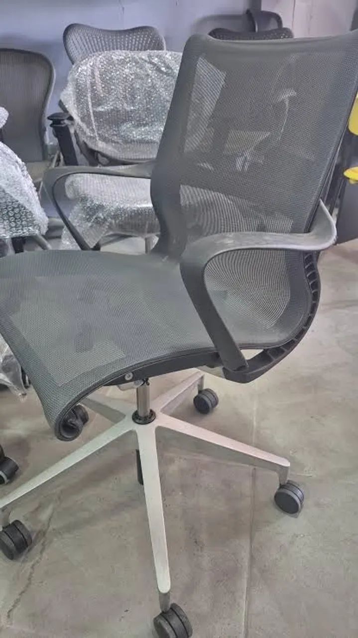 Cadeiras Setu Herman Miller 