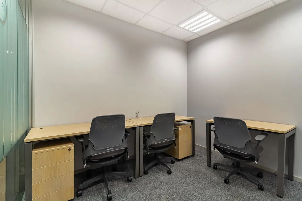 Escritório para alugar na Regus Centro Empr. Mario Garneiro Sao Paulo