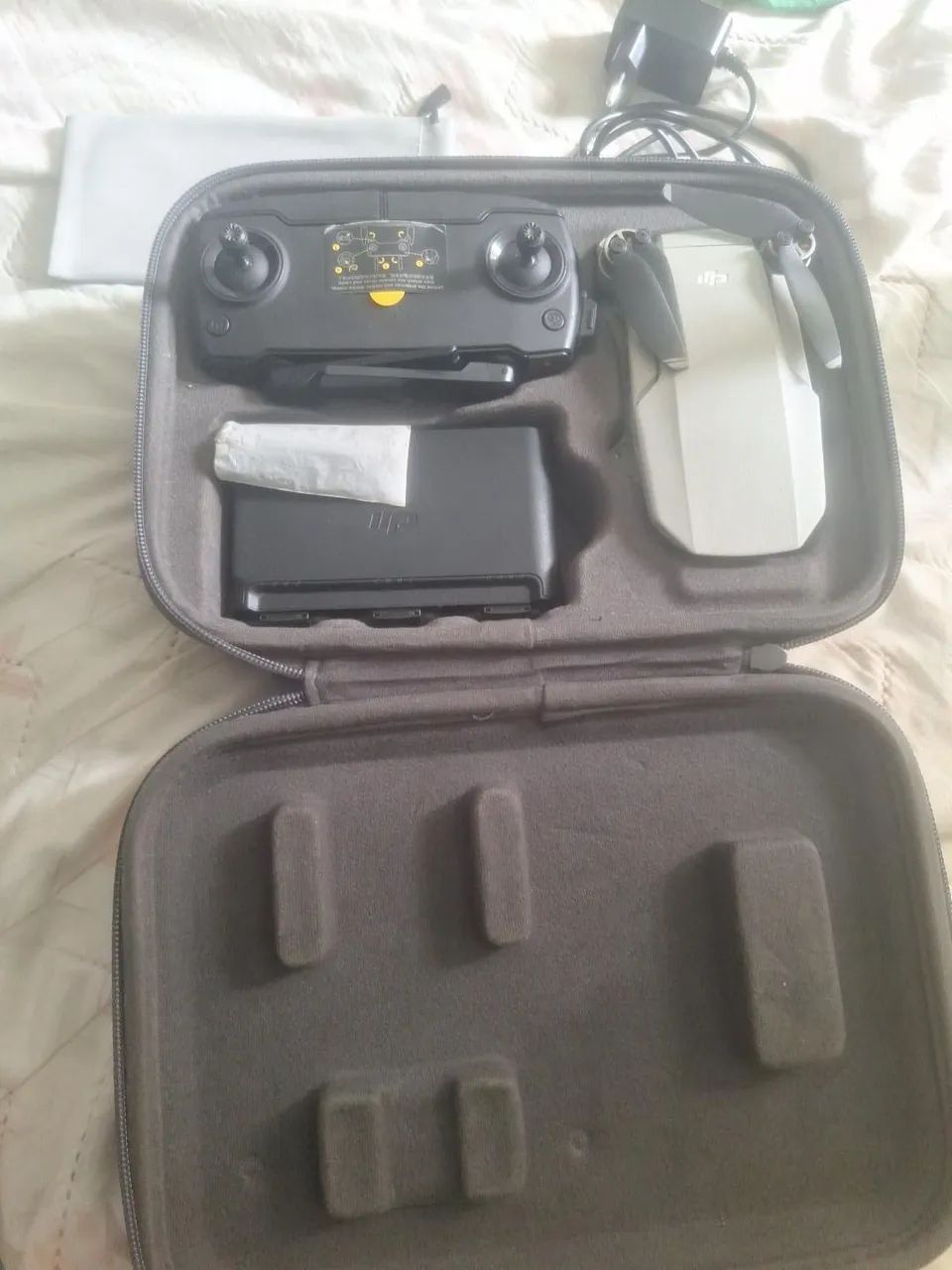 Drone DJI com Controle e Maleta - Foto 3