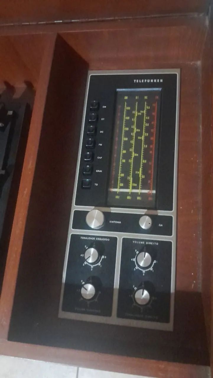 Radiola telefunk colecionador - Foto 3
