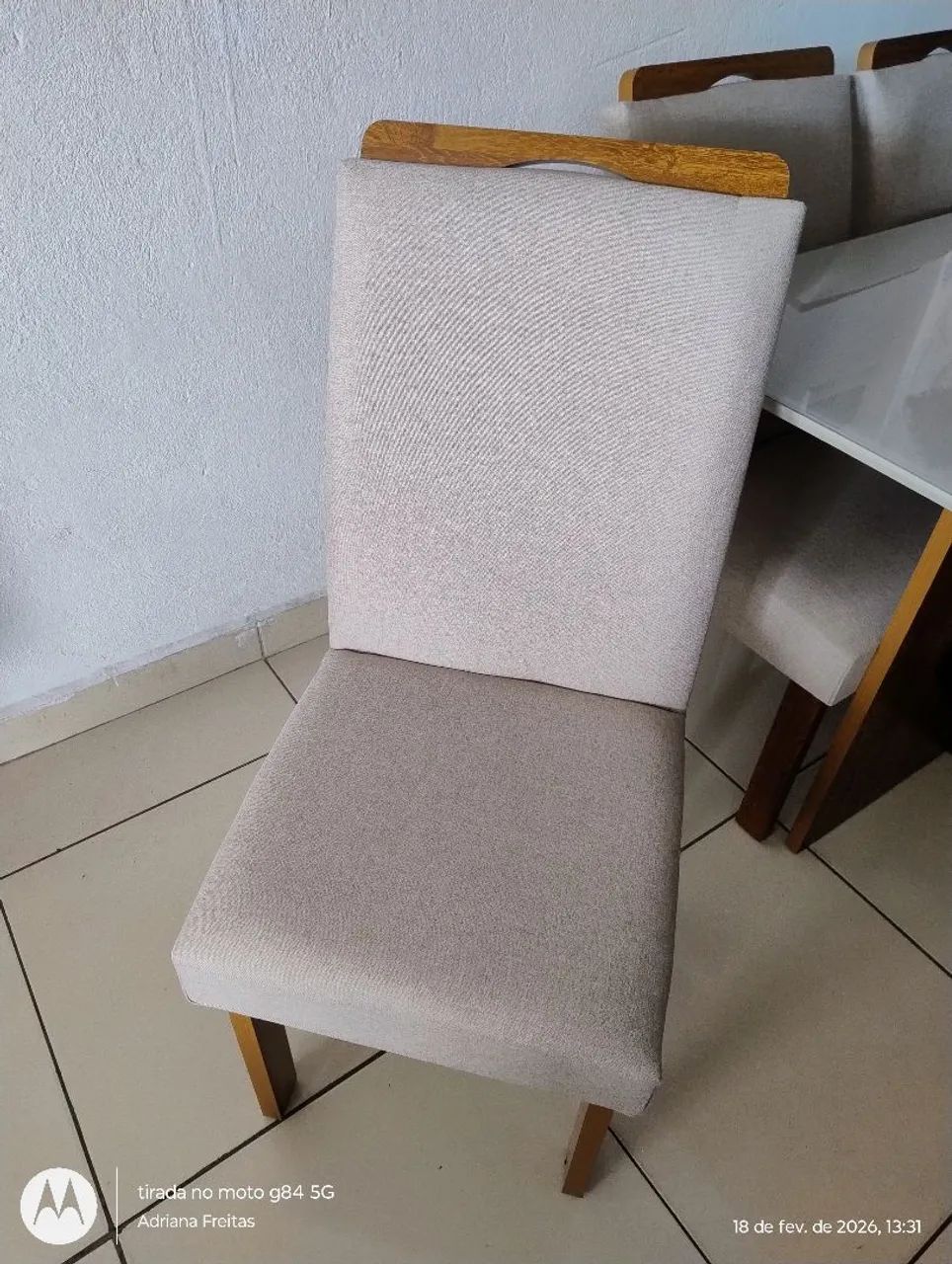 Mesa 4 cadeiras nova - Foto 2