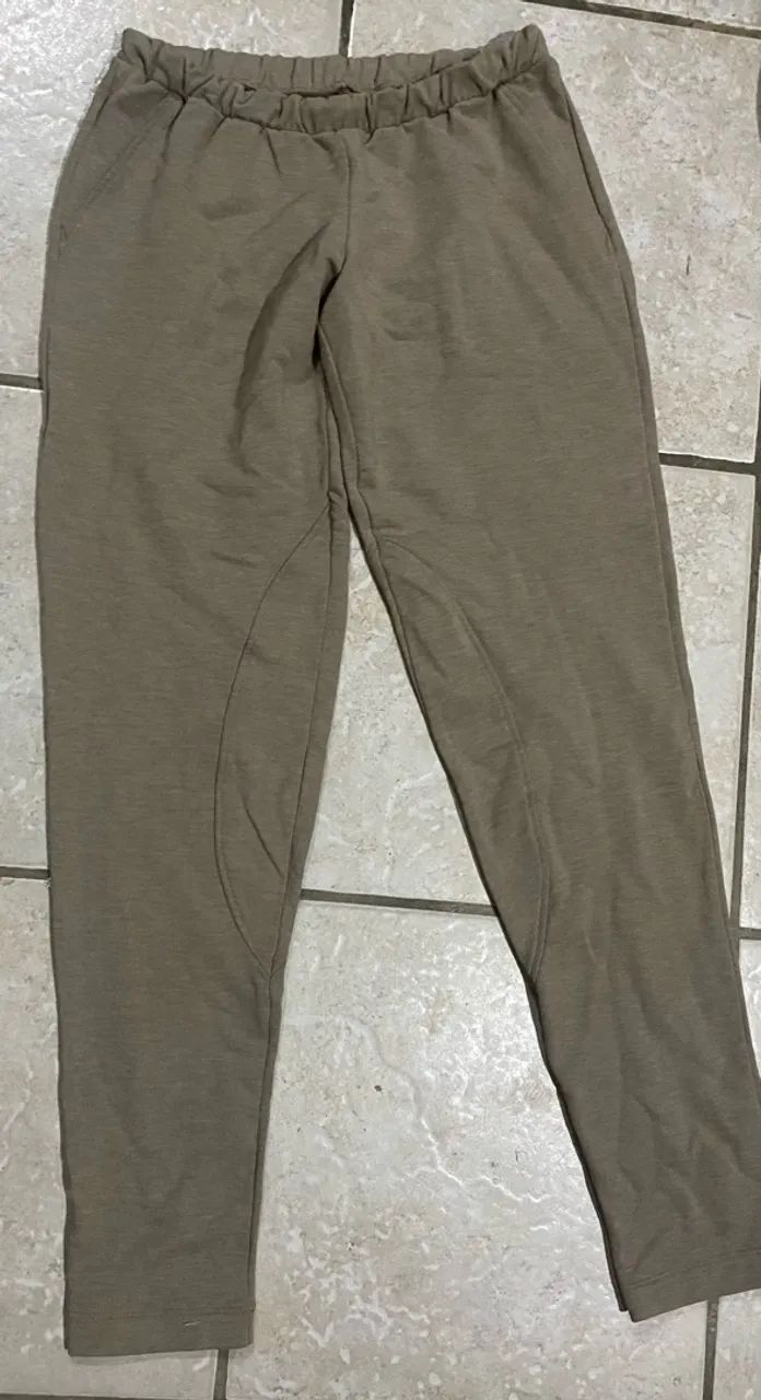 Calça P de moleton nova  - Foto 2