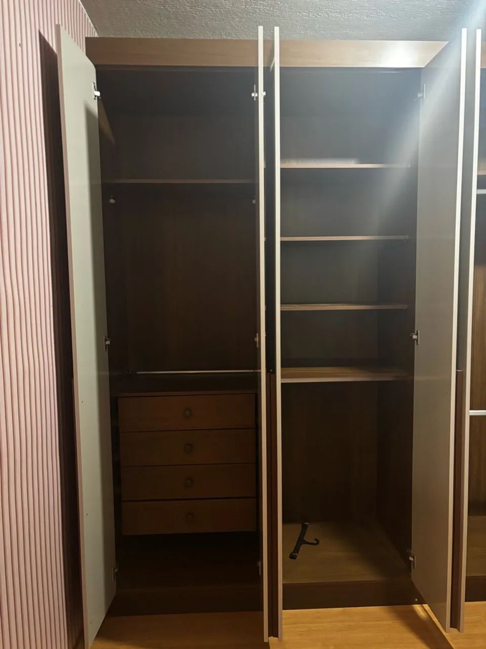 Guarda roupa 8 portas 2,75 metros  - Foto 4