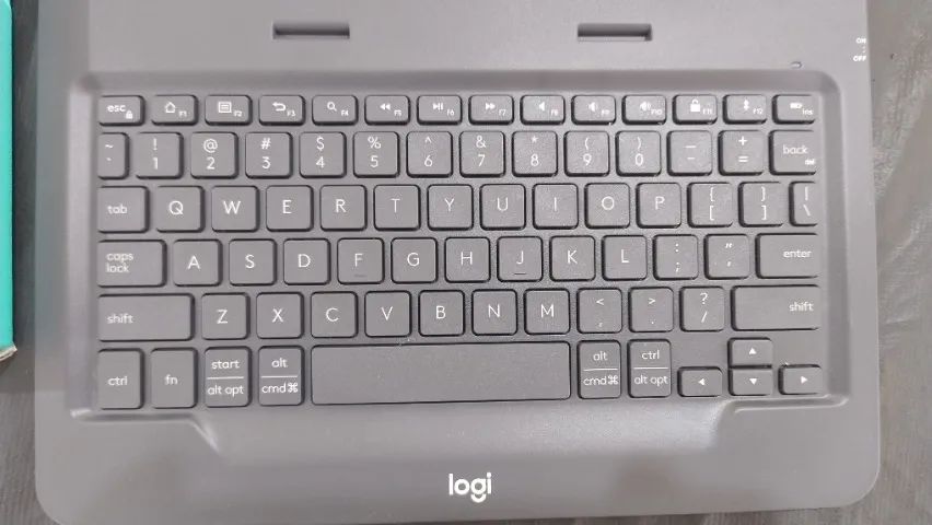 Teclado Bluetooth Logitech - Foto 4