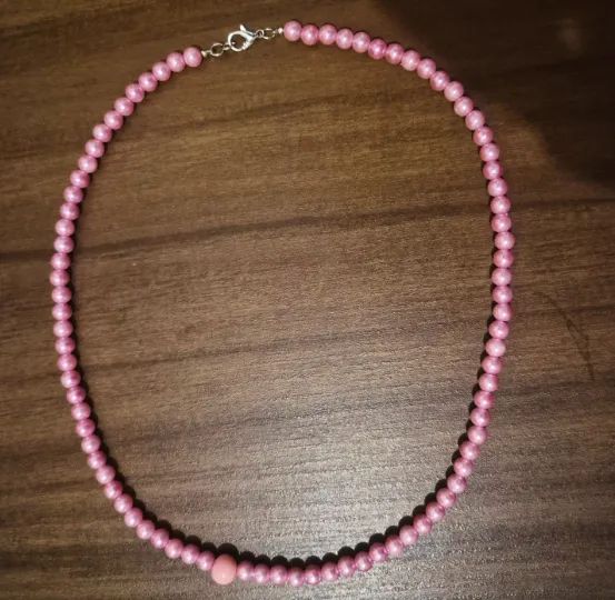 colar miçanga rosa