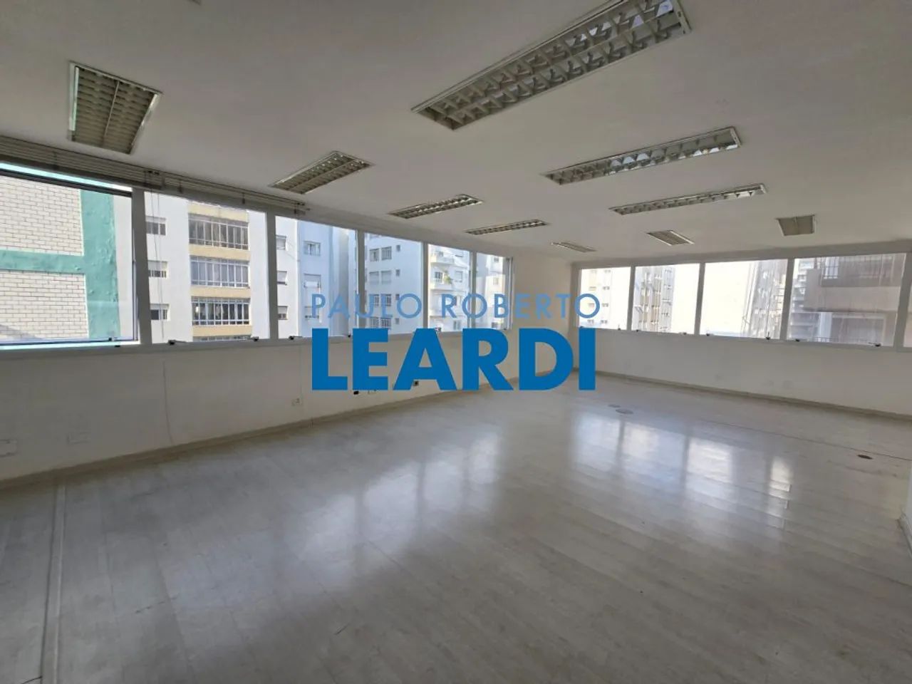 CONJ. COMERCIAL - CERQUEIRA CÉSAR - SP