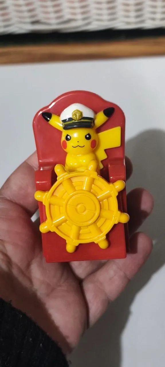 Capitão Pikachu Colecionável - 8 cm - Foto 4