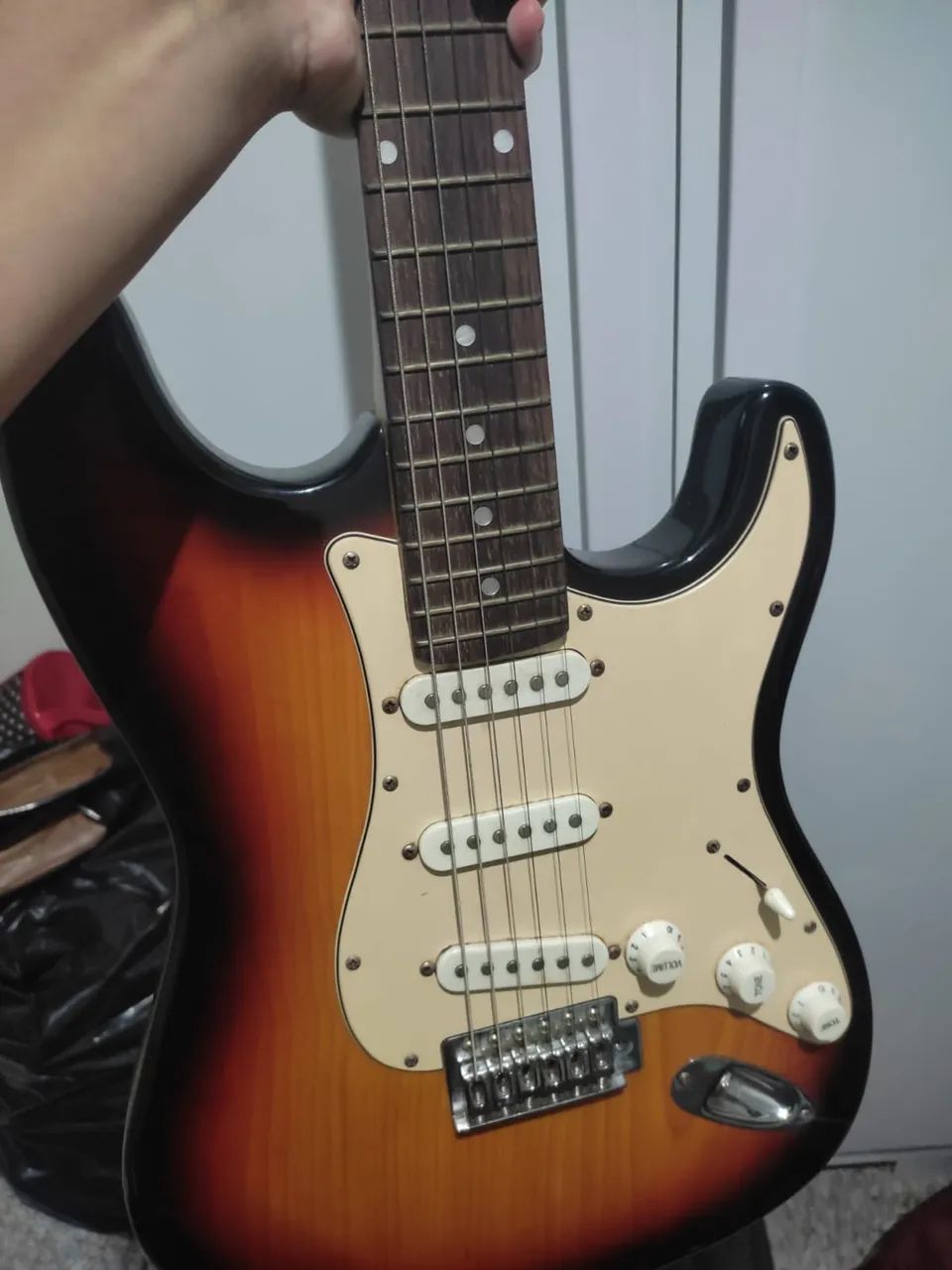 Guitarra - Foto 3