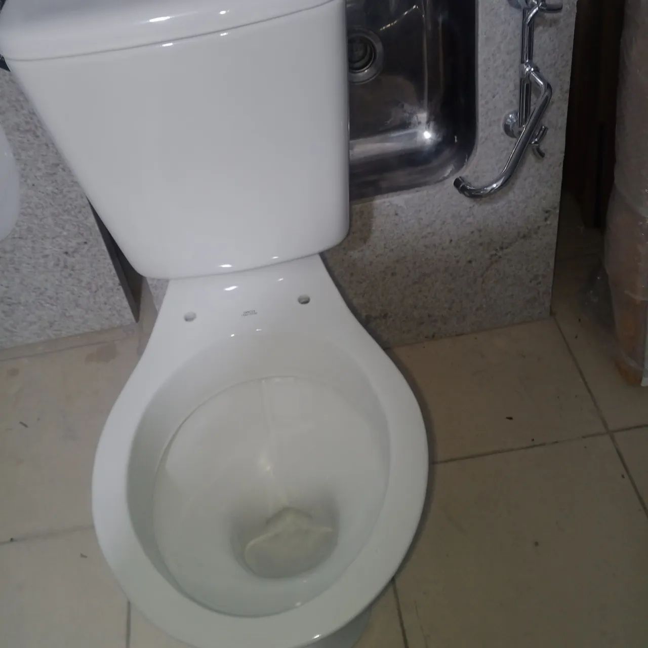 Vaso sanitario Caixa Acoplada Deca sem uso perfeito 