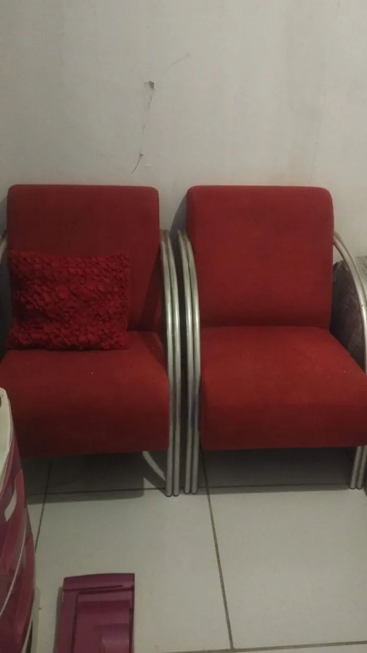 Vendo conjunto de poltrona com puffs  - Foto 3