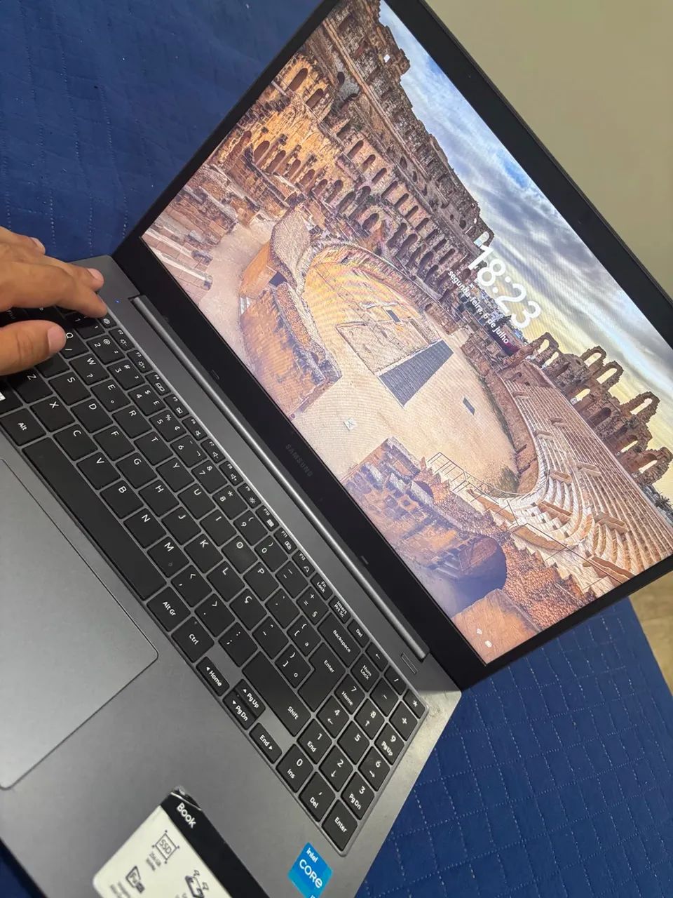 VENDE SE NOOTBOOK - Foto 2