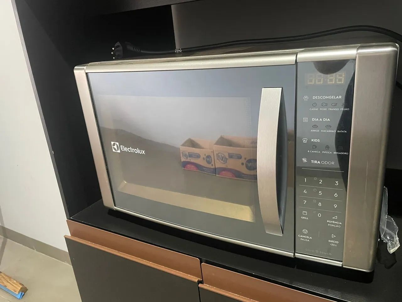 Micro-ondas Electrolux 31L GRILL 