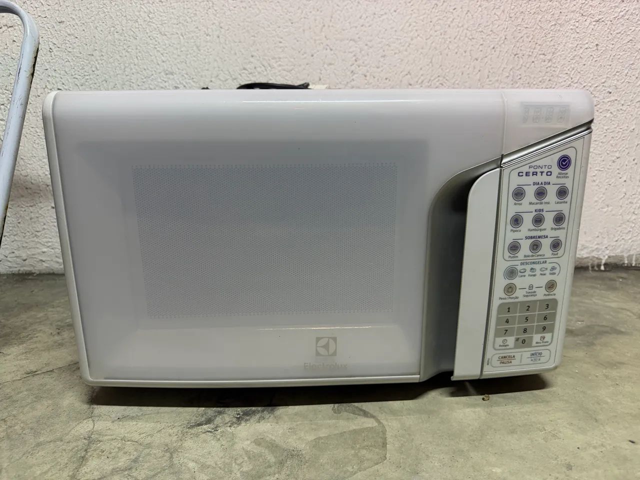 Microondas Electrolux 30L 