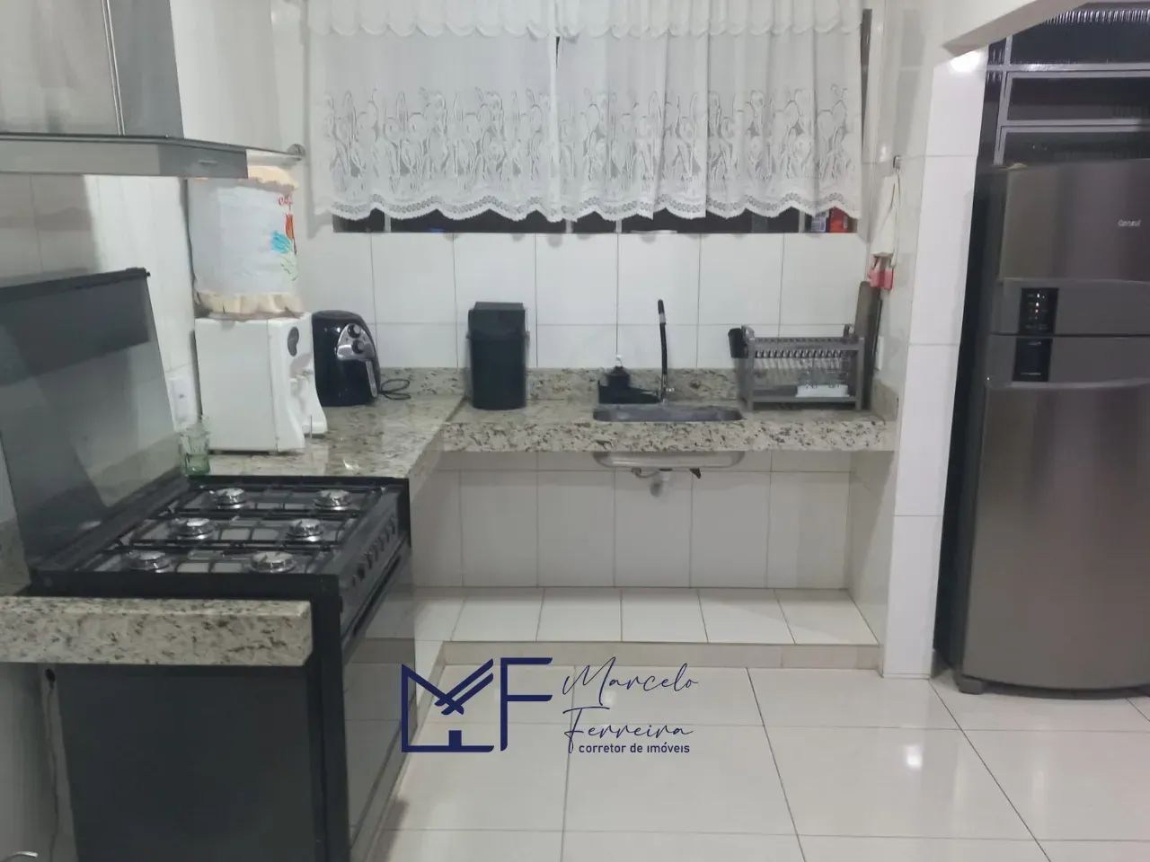 Excelente casa com 03 Quartos em área nobre de Florestal/MG - Foto 5
