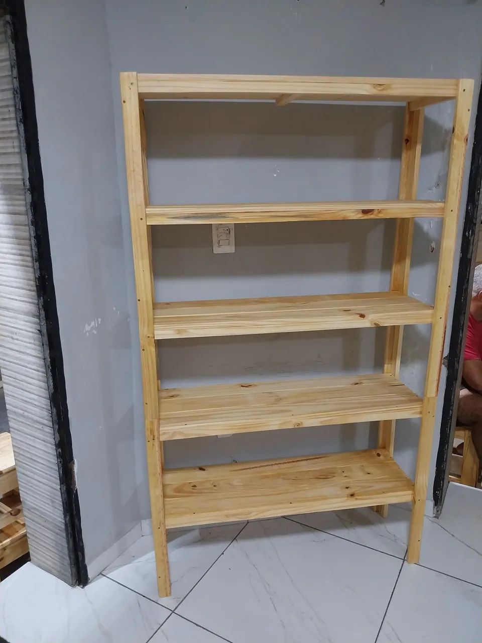 Prateleiras em madeiras de pallet 