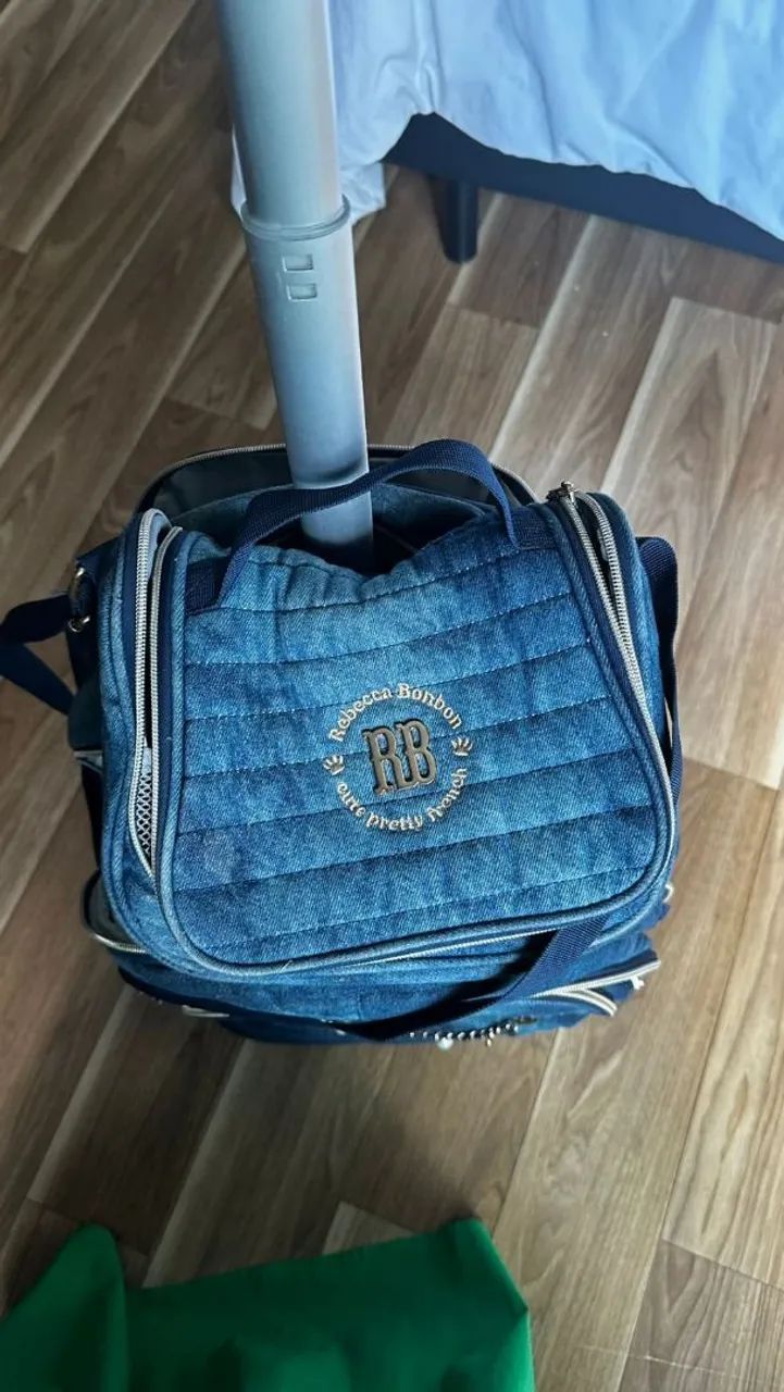 Mochila de rodinha Rebeca Bonbom - Foto 3
