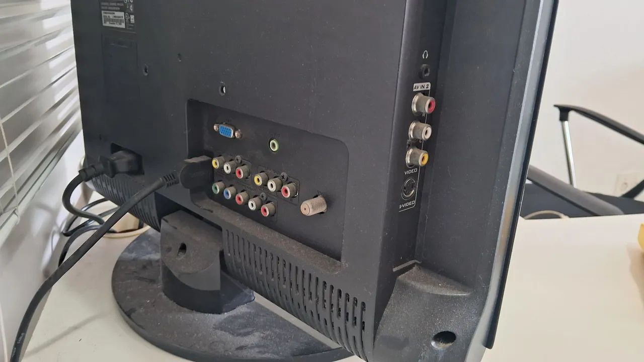 Monitor com TV AOC 19 polegadas  - Foto 4