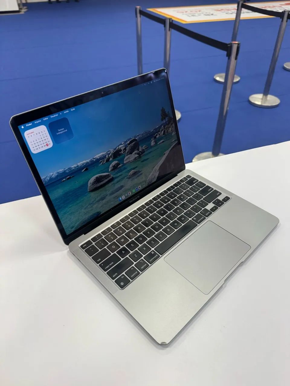 MacBook Air m1 LEIA