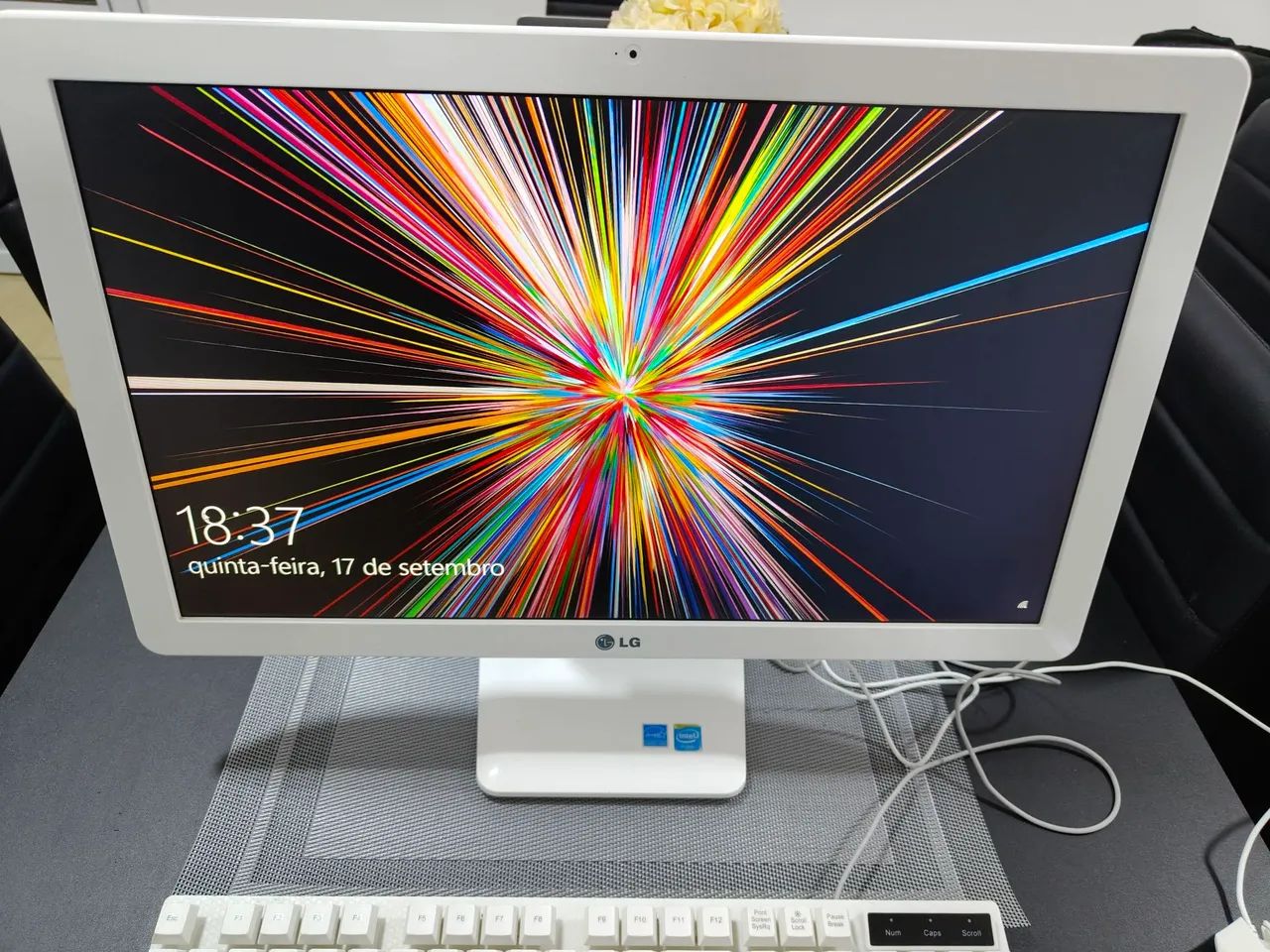 ALL IN ONE LG 22V240 - Foto 5