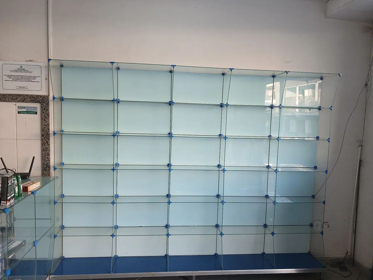 Prateleira de vidro 