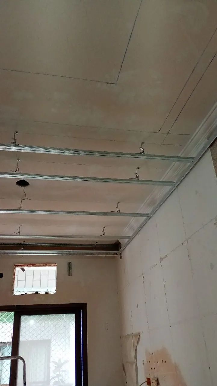 Montagem de estante e forro em drywall  - Foto 4