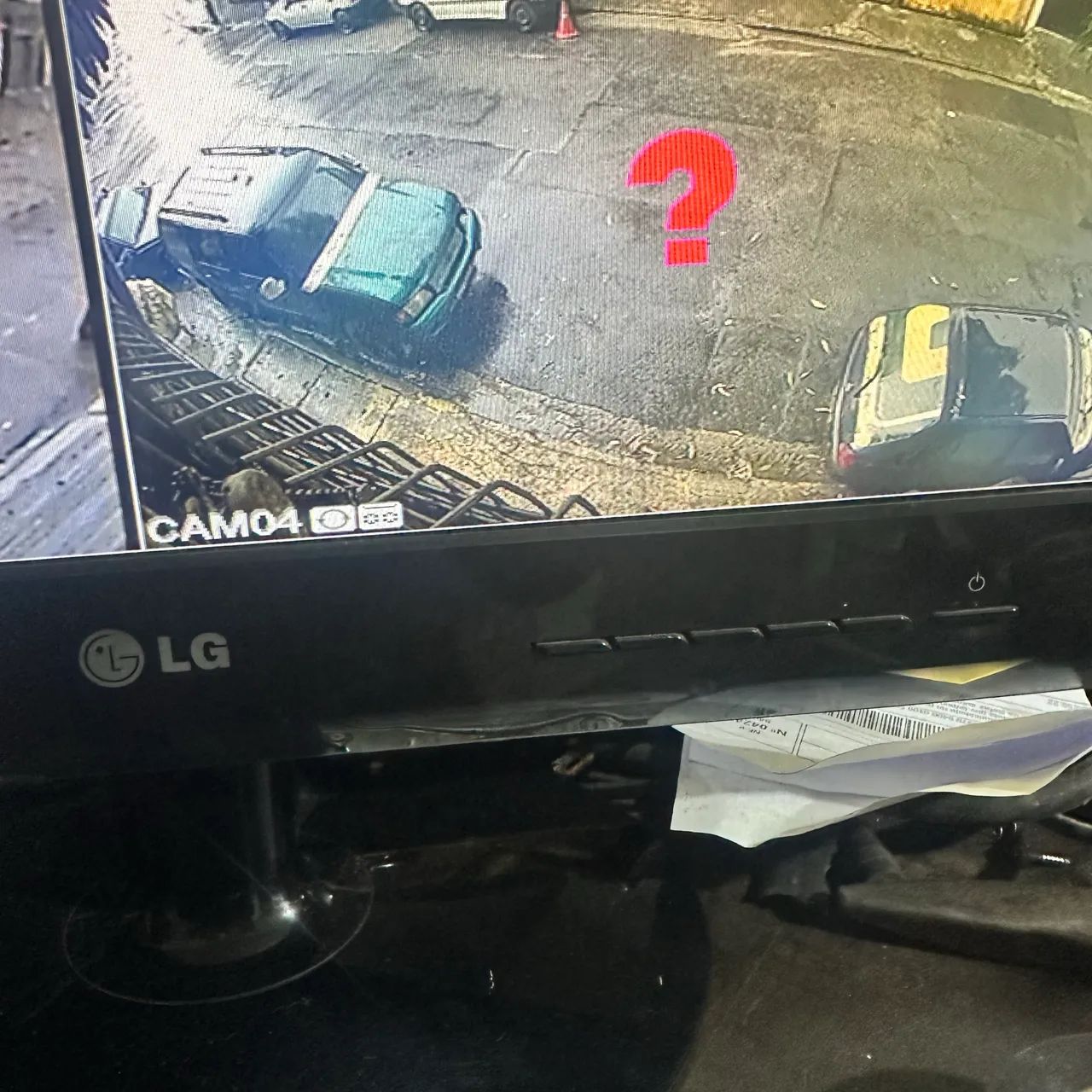 Monitor LG Flatron E1940 ótimo estado não tenho a fonte 12v  - Foto 2