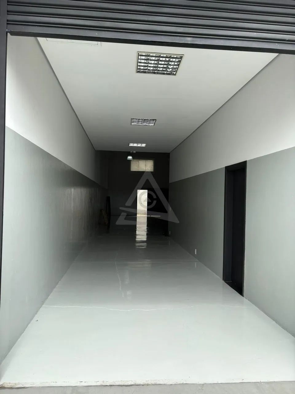 Galpão para alugar em Campinas, Vila Marieta, com 382 m² - Foto 2