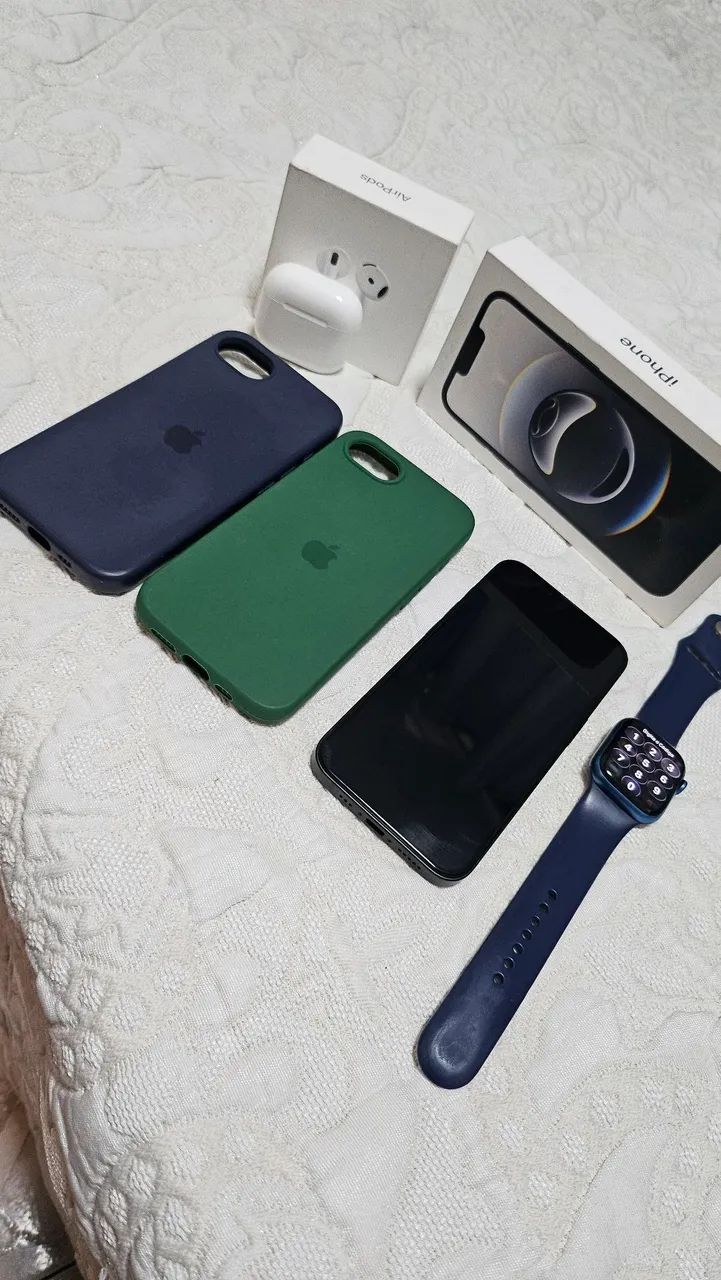 Vendo ou troco Iphone 16E 128gb +acessórios  - Foto 2