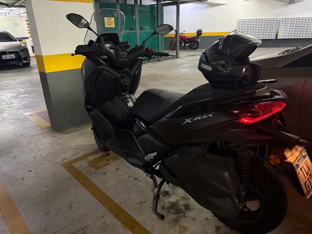 YAMAHA XMAX CONNECTED 2025 - Foto 5