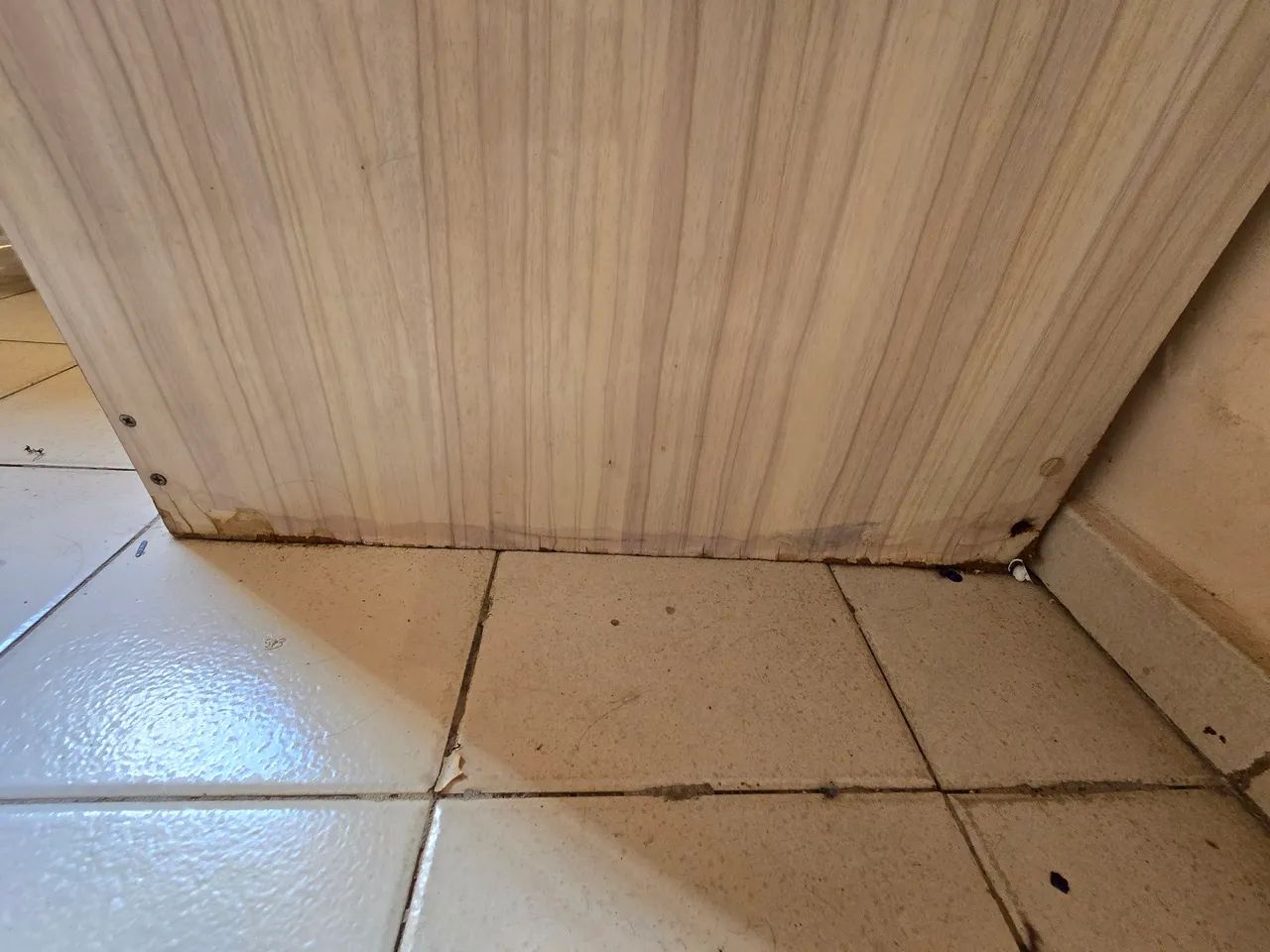 Escrivaninha grande com gaveta - Foto 5