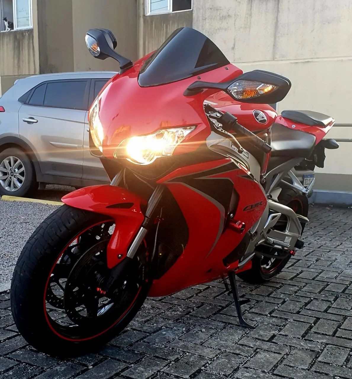 CBR 1000rr 14mil rodado  - Foto 3