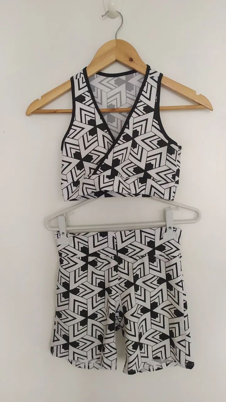 Conjunto fitnes estampado Tam M  - Foto 3