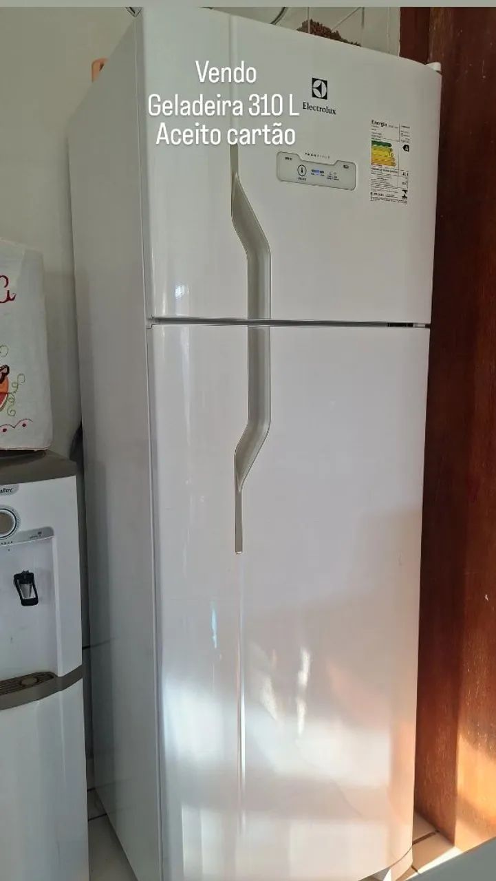 Geladeira  electrolux 310 litros