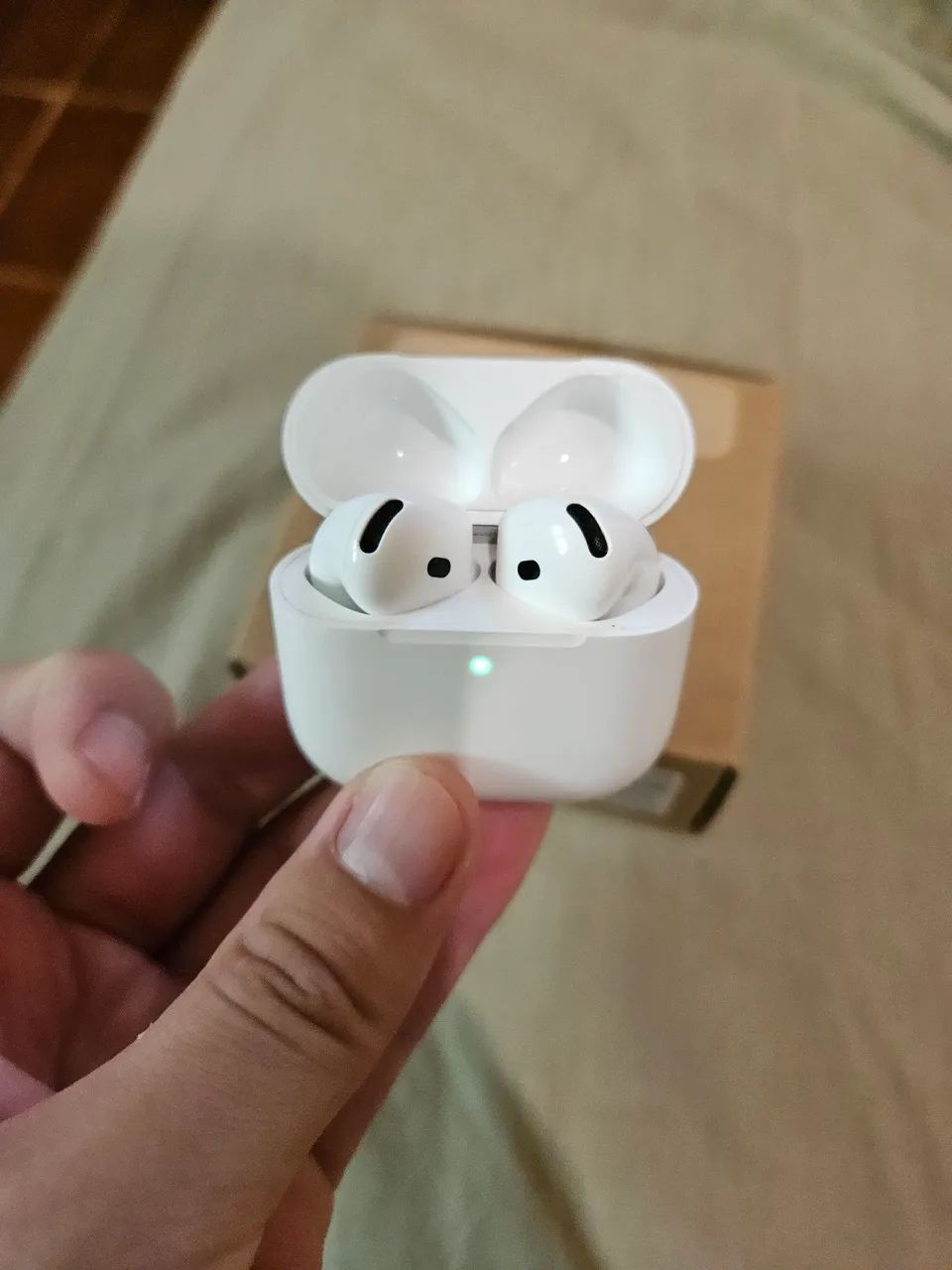 Apple Airpods 4